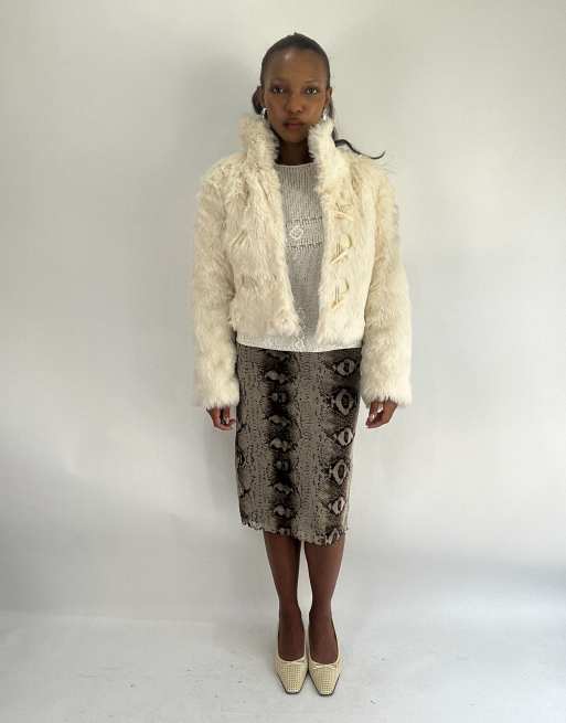 Vintage faux fur jacket in white cream, 4 of 4