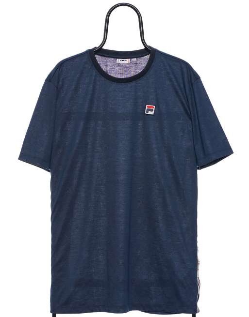 Vintage Fila size L tshirt in navy