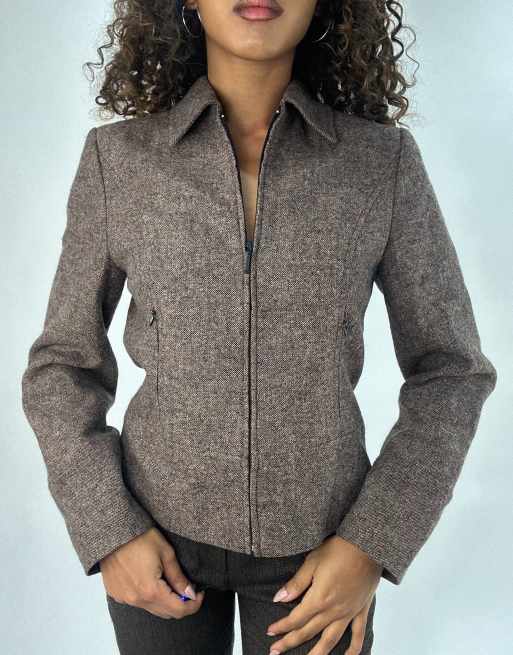 Vintage fitted light jacket in brown