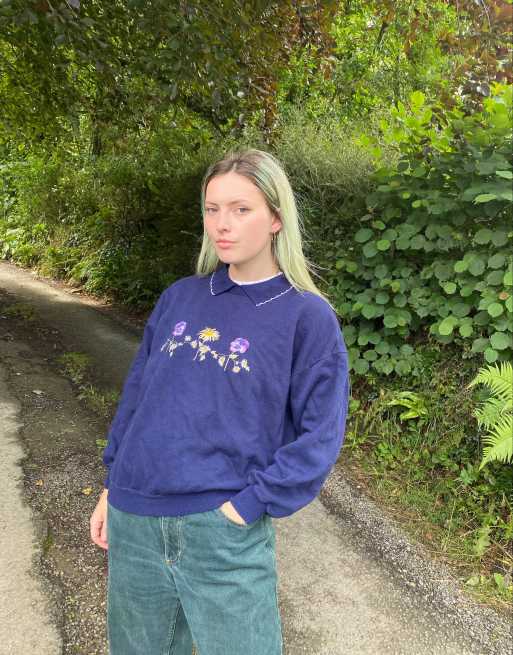 Vintage Floral Cottage Flowers  size S Emboridered Sweatshirt In Blue