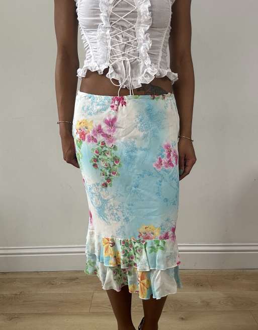Vintage floral midi length with ruffle detail in blue