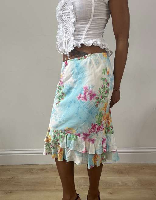 Vintage floral midi length with ruffle detail in blue, 3 of 4