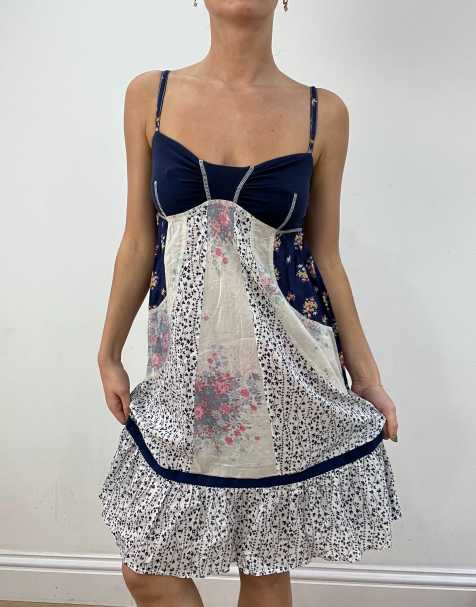 Vintage floral print dress in navy - view 1