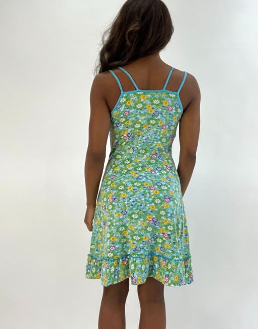 Vintage floral print mini dress in green, 2 of 4