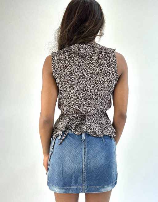 Vintage floral wrap top in brown, 2 of 4