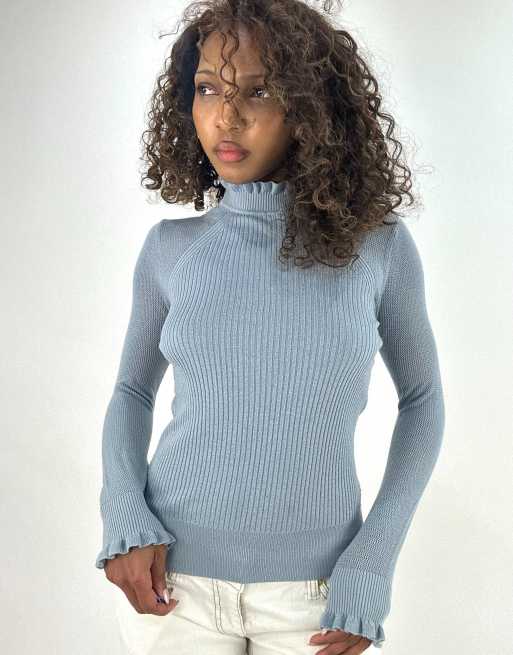 Vintage frilly knit long sleeve top