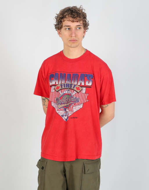 Vintage Fruit Of The Loom xl t-shirt in red, 2 of 4