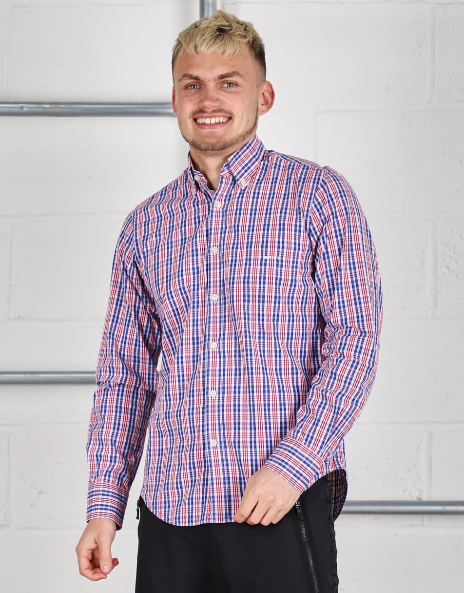 Vintage Gant Size S logo long sleeve light shirt in red check
