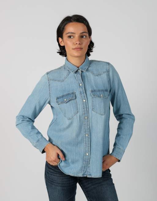 Vintage Gap M shirt in light blue, 1 of 4