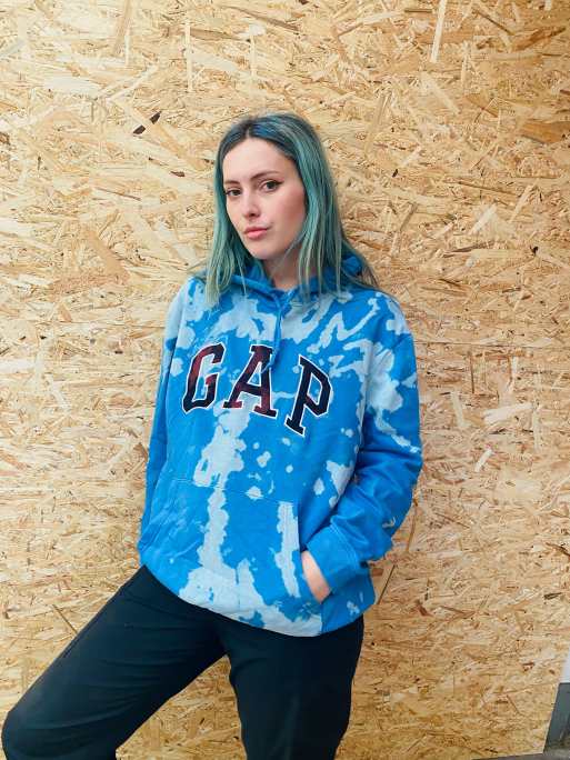 Vintage GAP Size L 90s embroidered hoodie in tie dye blue