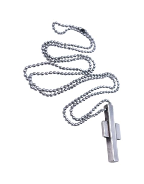 Vintage Gucci 2000s Silver Cross Pendant Necklace - view 1