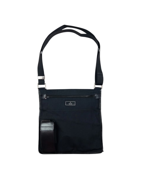 Vintage Gucci crossbody bag in black - view 1