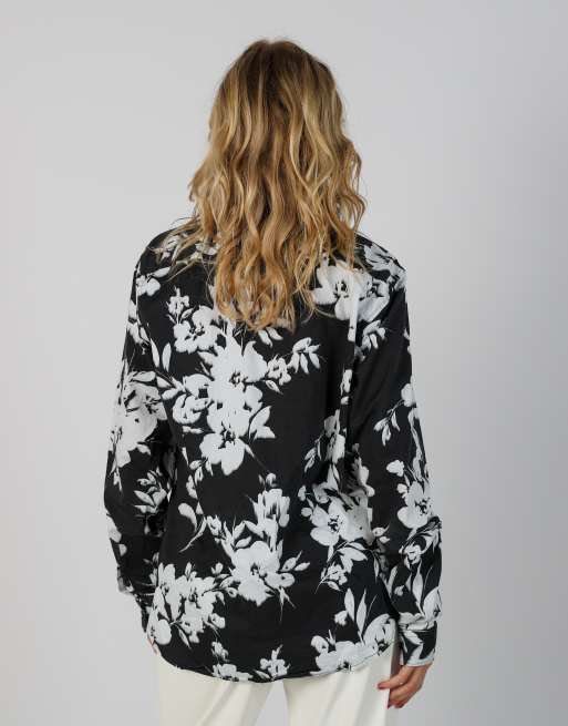 Vintage Guess  XL long sleeve top in black, 2 of 4