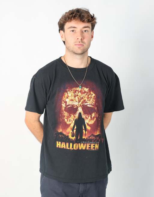Vintage Halloween l t-shirt in black