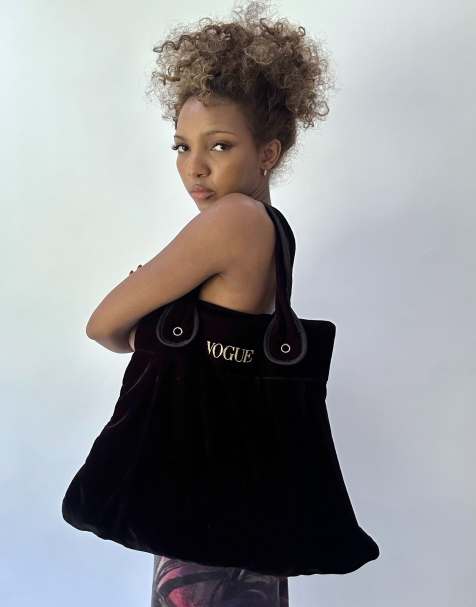 Vintage handbag in black - view 1