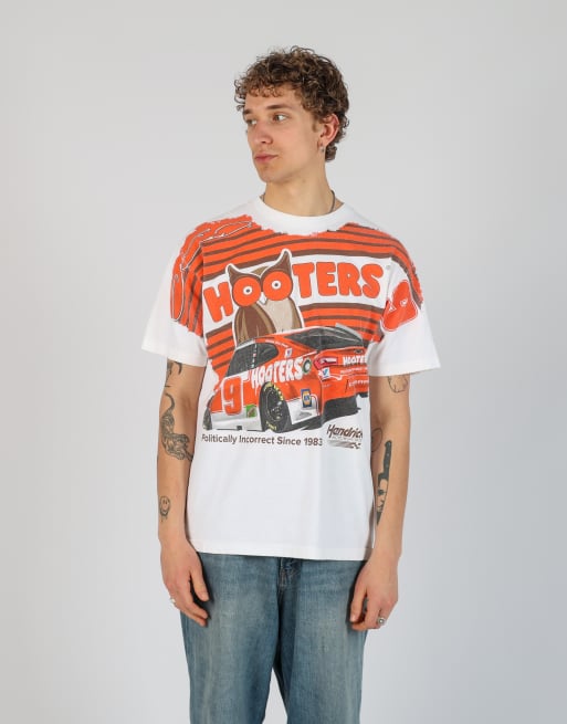 Vintage Hooters l t-shirt in ivory