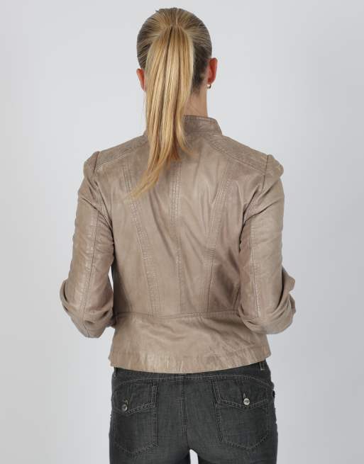 Vintage Hugo Boss S leather jacket in tan, 2 of 4