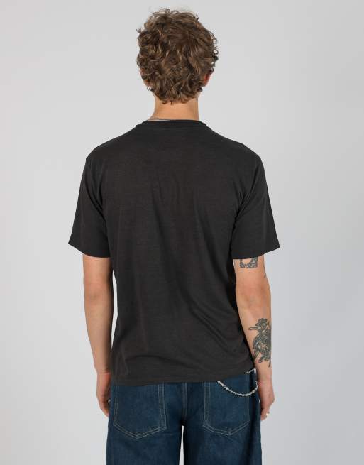 Vintage Iowa university l t-shirt in black, 3 of 4