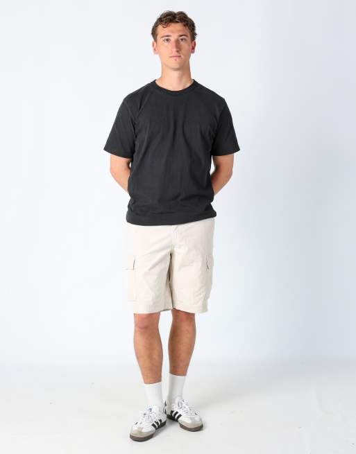 Vintage IZOD 38x23 canvas cargo shorts in cream, 2 of 4