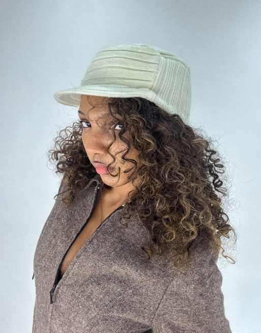 Vintage knit cap in white