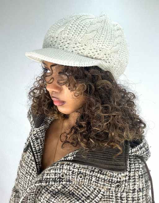 Vintage knit cap in white