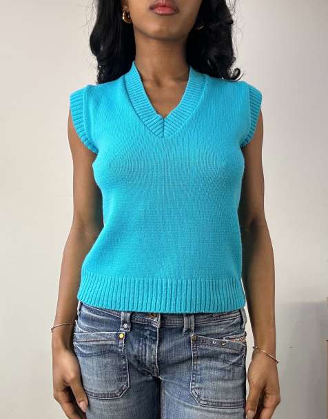 Vintage knit sweater vest in blue - view 1