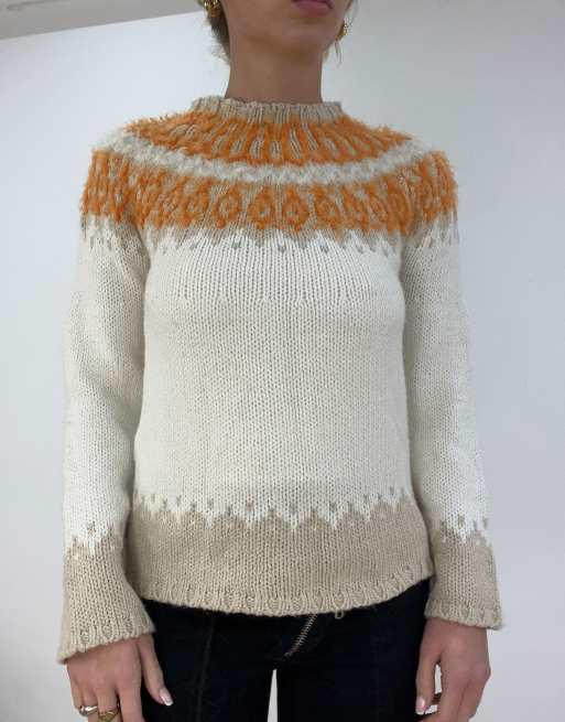 Vintage knitted patterned jumper in white