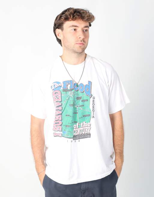Vintage  l t-shirt in cream