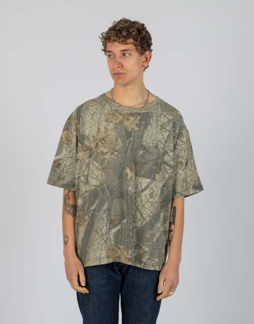Vintage  l t-shirt in dark green