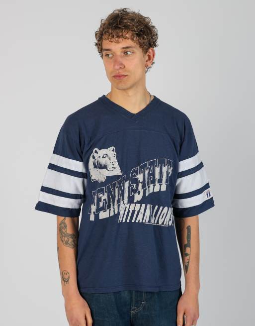 Vintage  l t-shirt in navy blue