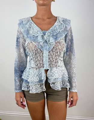 Vintage lace frilly blouse in baby blue