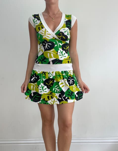 Vintage leaf print dress in green - view 1
