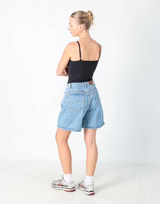 Vintage Lee 28x18 denim shorts in light blue, 3 of 4