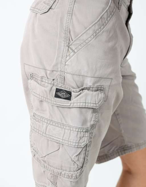 Vintage Lee 28x21 canvas cargo shorts in light grey, 4 of 4