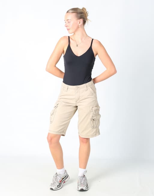 Vintage Lee 29x22 canvas cargo shorts in tan