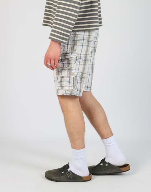 Vintage Lee 30x20 canvas cargo shorts in ivory