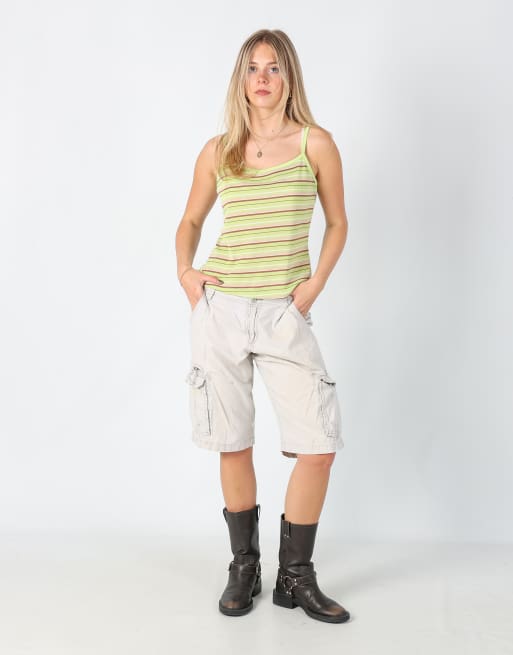 Vintage Lee 30x22 canvas cargo shorts in cream