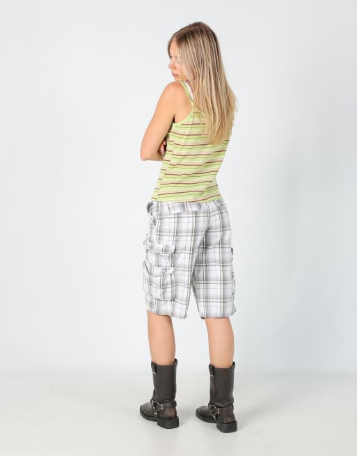 Vintage Lee 30x23 canvas cargo shorts in ivory, 3 of 4