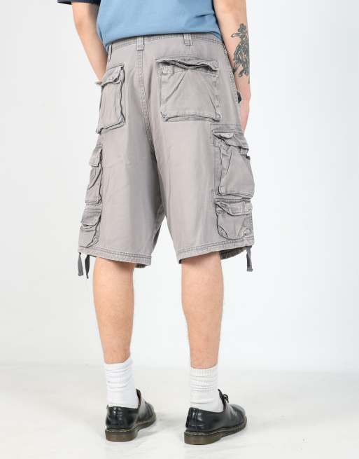 Vintage Lee 36x22 canvas cargo shorts in grey, 2 of 4