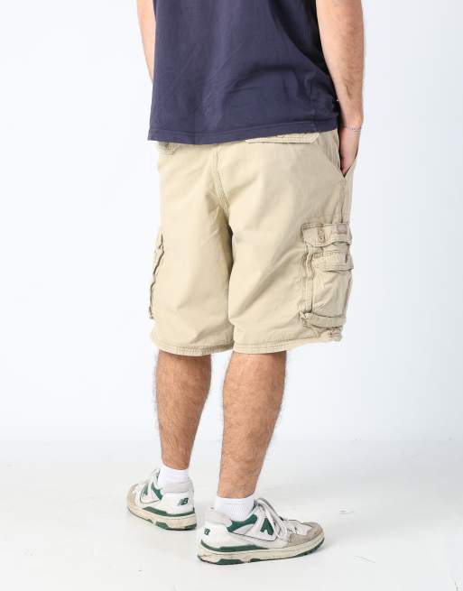 Vintage Lee 36x25 canvas cargo shorts in tan