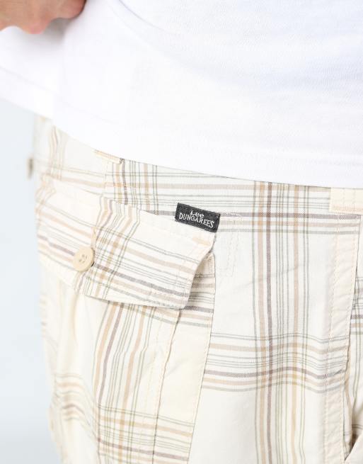 Vintage Lee 38x23 canvas cargo shorts in cream, 4 of 4