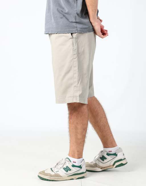 Vintage Lee 42x22 canvas cargo shorts in tan