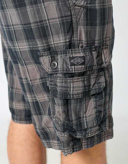 Vintage Lee checkered 32x28 canvas cargo shorts in black | ASOS