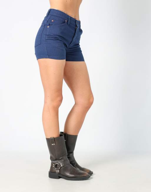 Vintage Levi's 28x13 denim shorts in blue