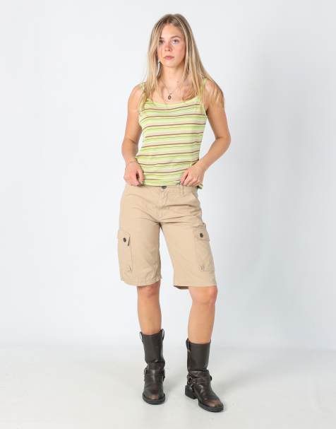 Vintage Levi's 28x21 canvas cargo shorts in tan - view 1