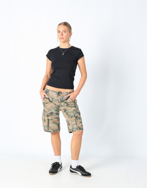 Vintage Levi's 30x21 canvas cargo shorts tan