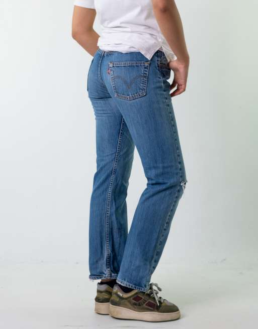Vintage Levi's (30x32) Jeans in Blue Denim