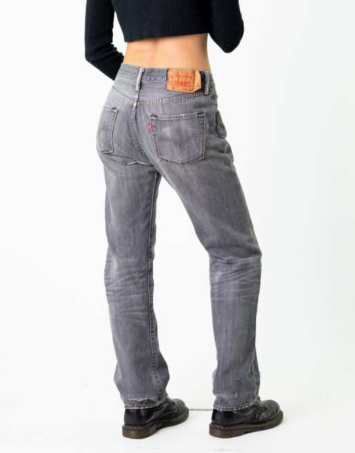 Vintage Levi's (30x32) Jeans in Light Grey Denim