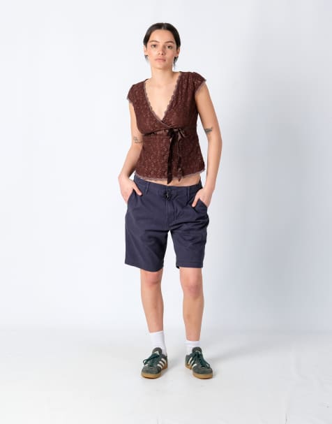 Vintage Levi's 32x19 Canvas Cargo Shorts Navy Blue - view 1