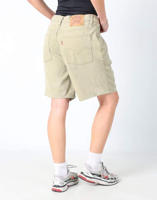 Vintage Levi's 32x19 denim shorts in light green, 2 of 4